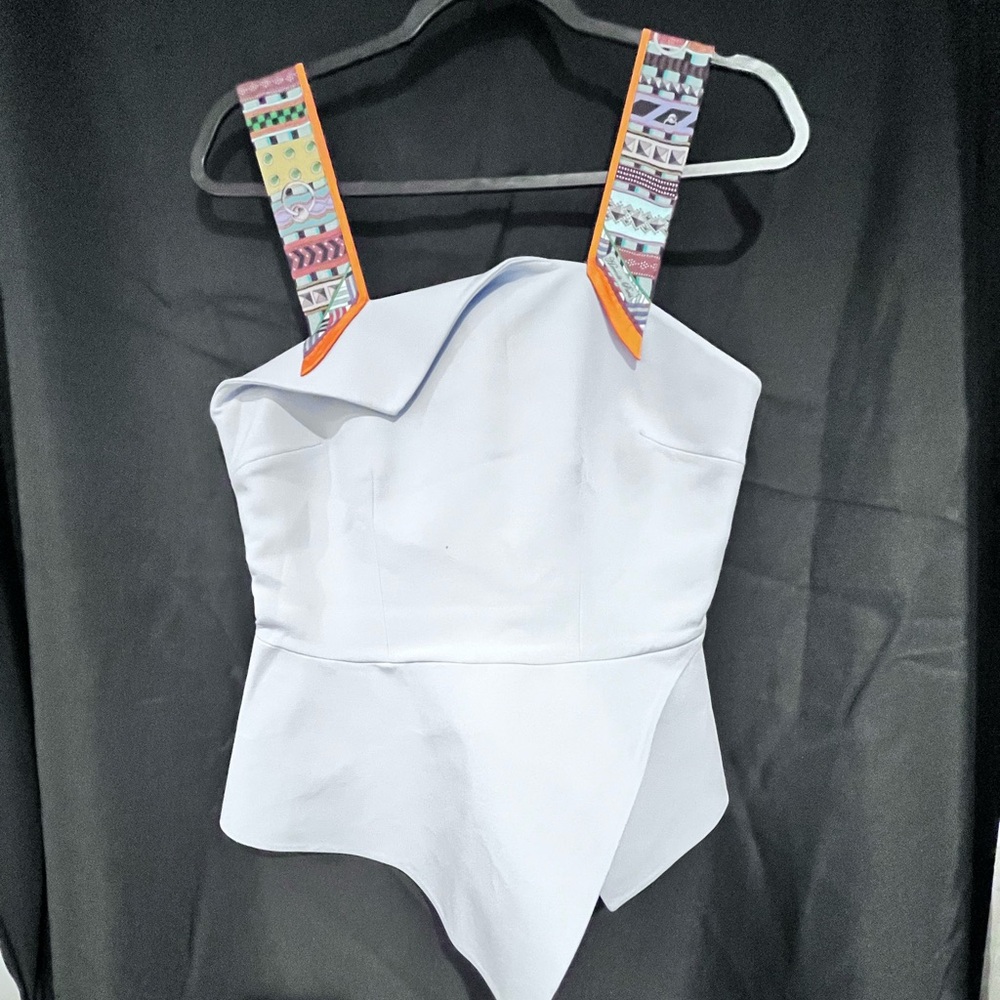 London Style Safiyaa Top
